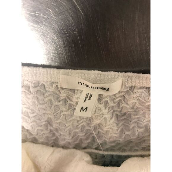 Maurices Women’s Floral Hem Smocked V Neck Peplum Camisole Tank Top Size M NWT - Picture 6 of 7